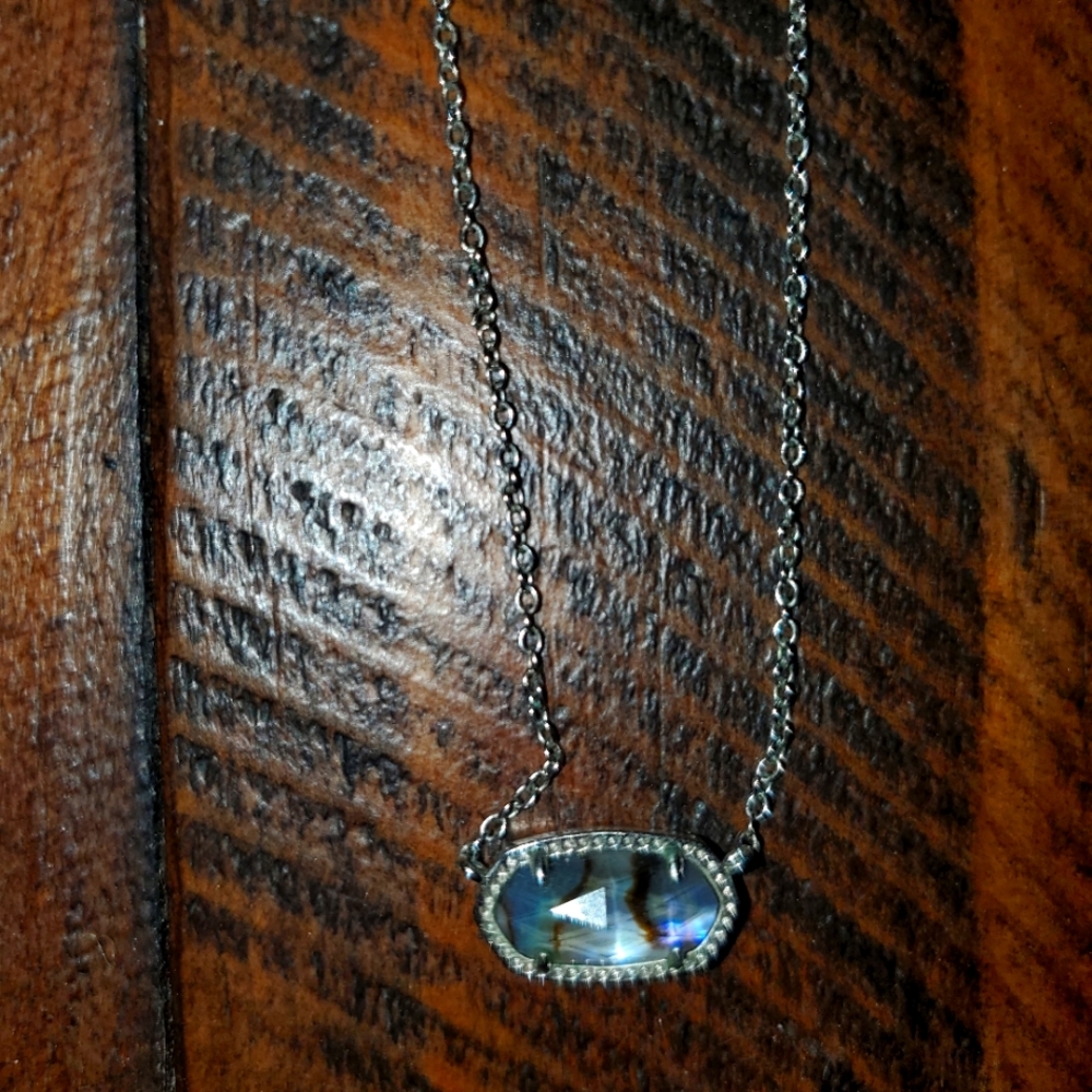 Kendra Scott Necklace